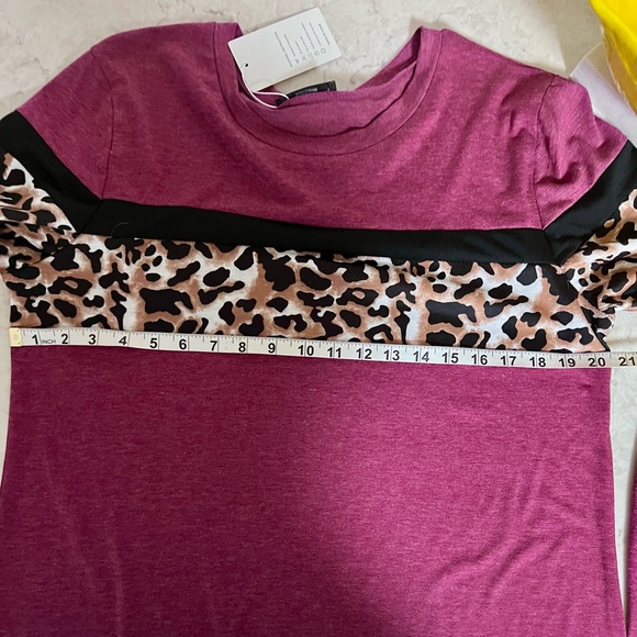 NWT Women’s long sleeve top with cheetah accent, Sz-XL - Picture 6 of 9